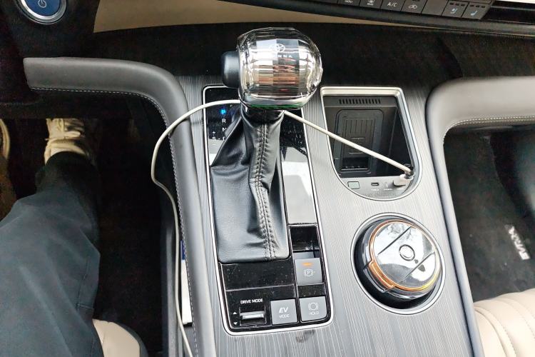 Used Toyota SIENNA 2024 2.5L Hybrid Comfort Edition Gear Lever