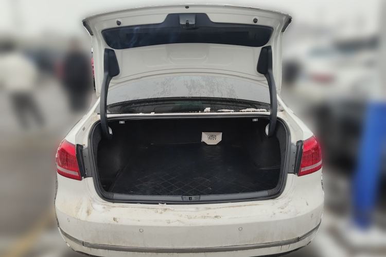 Used Volkswagen Passat 2013 1.8TSI DSG Prestige Edition Trunk