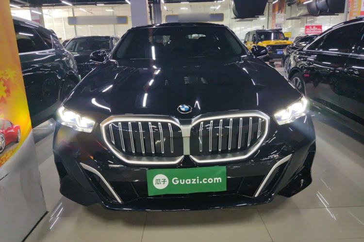 Used BMW 5 Series 2024 530Li Luxury Edition M Sport Package