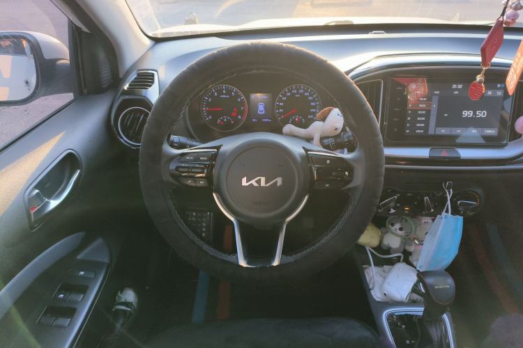 Used Kia kx1 Stonic 2021 1.4L Automatic Fun Edition Steering Wheel