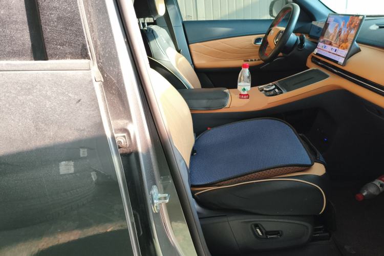 Used Geely Galaxy Galaxy Xingjian 7 EM-i 2025 120km Exploration+ Version