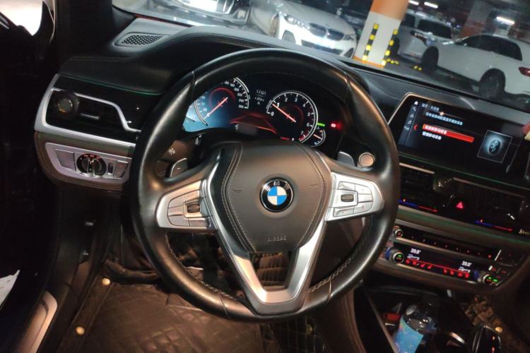 Used BMW 7 Series 2018 740Li M Sport Package Leading Model Steering Wheel