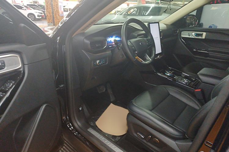 Used Ford Explorer 2020 EcoBoost 285 4x4 Titanium Edition 7-Seater