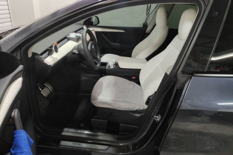 Used Tesla Model Y 2022 Performance High-Performance All-Wheel-Drive Version Left Front Seat