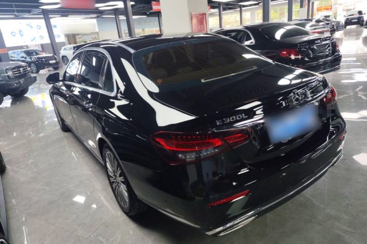 Used Mercedes-Benz E-Class 2022 Second Facelift E 300 L Luxury Edition
