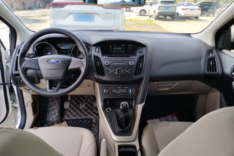 Used Ford Focus 2015 Sedan 1.6L Manual Comfort Model