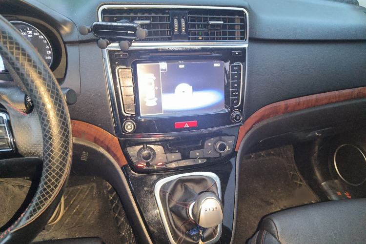 Used Haval H6 2013 Sports Edition 1.5T Manual Two-Wheel Drive Elite Model
