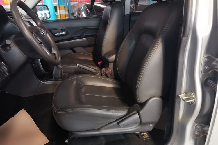 Used Great Wall Wingle 5 2021 2.4L Gasoline Two-Wheel-Drive Progressive Version Big Double Cab China VI Emission Standard 4K22D4M