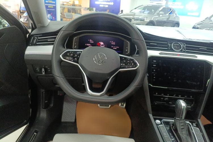 Used Volkswagen Magotan 2023 2 Million Units Commemorative Edition 330TSI DSG Luxury Version Steering Wheel
