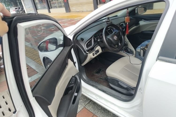 Used Buick GT 2017 15N Automatic Elite Version