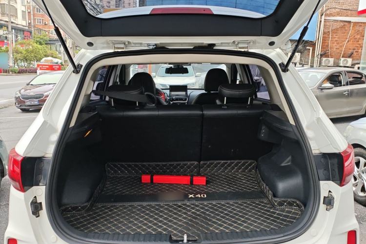 Used Bestune X40 2019 1.6L Manual Luxury Edition China VI Trunk