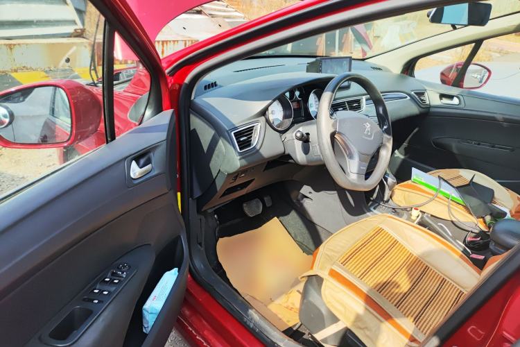 Used Peugeot 308 2014 Enjoy Edition Classic 1.6L Automatic Premium Model
