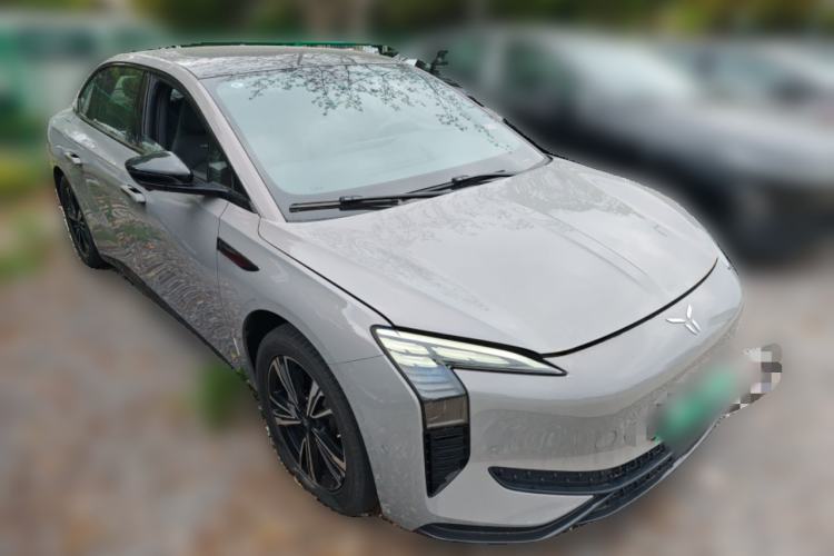 Used Hongqi EH7 2024 690 Pro Front Right 45 Deg