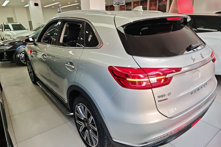 Used Hongqi HS5 2022 Facelifted Version 2.0T Smart Connect Flagship All-Wheel-Drive Edition
