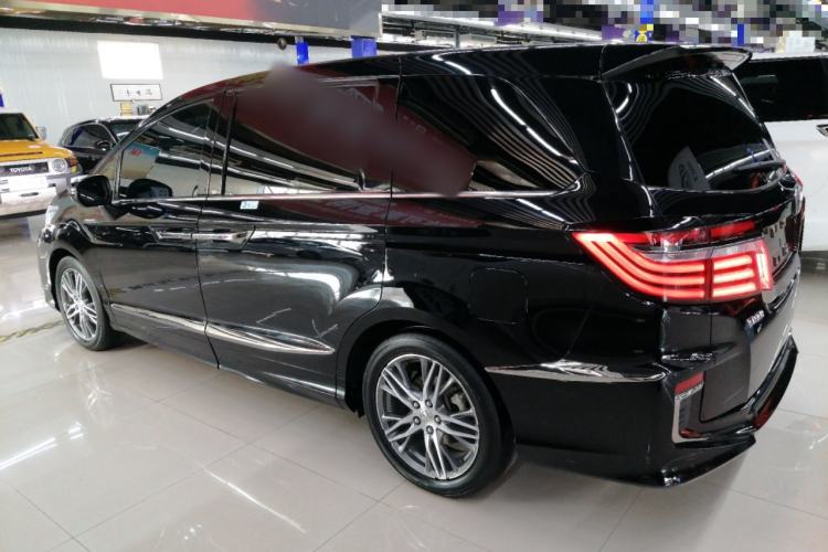 Used Honda Elysion 2019 2.0L Hybrid Luxury Edition
