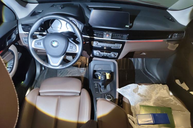 Used BMW X1 2020 sDrive25Li Leading Model Center Console