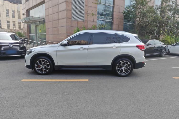 Used BMW X1 2021 sDrive25Li Leading Model Exterior 4