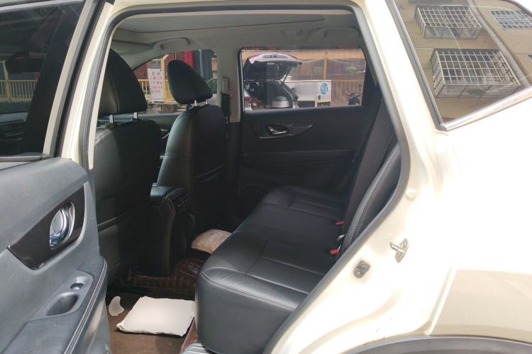 Used Nissan X-Trail 2017 2.0L CVT Comfort Edition 2WD Left Rear Seat