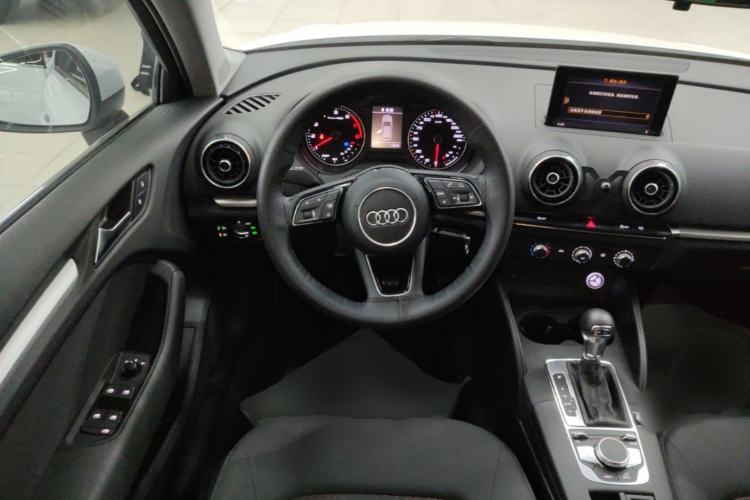 Used Audi A3 2019 Sportback 35 TFSI Ambition China V Steering Wheel