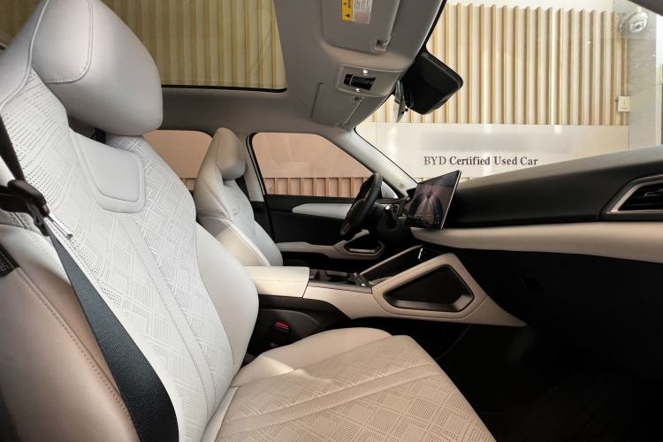 Used BYD Yuan UP 2025 Intelligent Driving Version 401 km Beyond-Range Edition Headliner