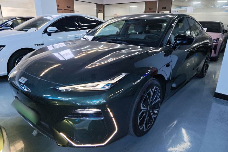 Used Geely Galaxy E8 2025 700 km Long-Range Intelligent Driving Version