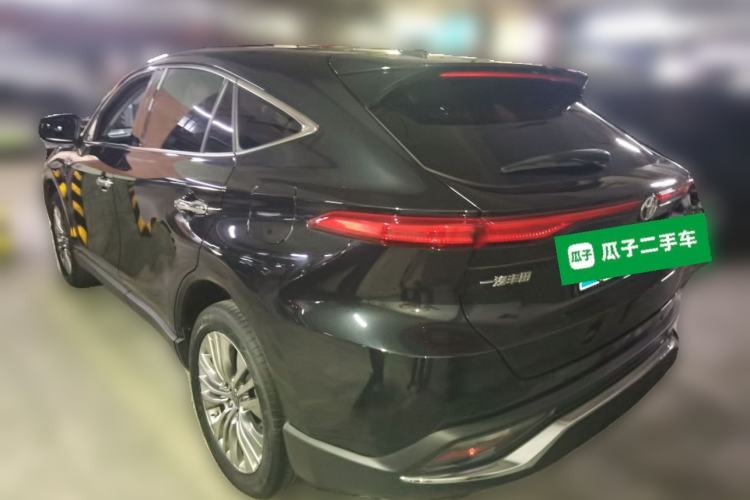 Used Toyota Harrier 2022 2.0L CVT Two-Wheel Drive Deluxe Edition
