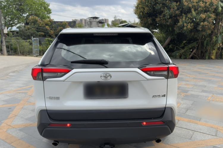 Used Toyota RAV4 2023 2.0L CVT Two-Wheel Drive Urban Edition Exterior 3