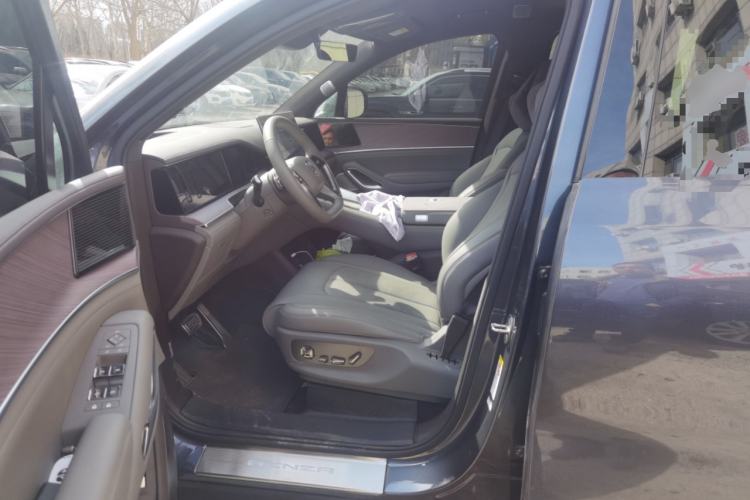 Used Denza N9 2025 Prestige Version
