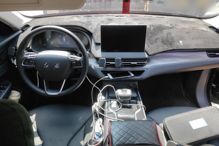 Used Hongqi E-QM5 2024 450km Range Commuter Version
