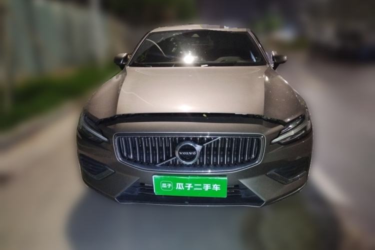Used Volvo S60 2022 B4 Zhiyi Luxury Edition Front