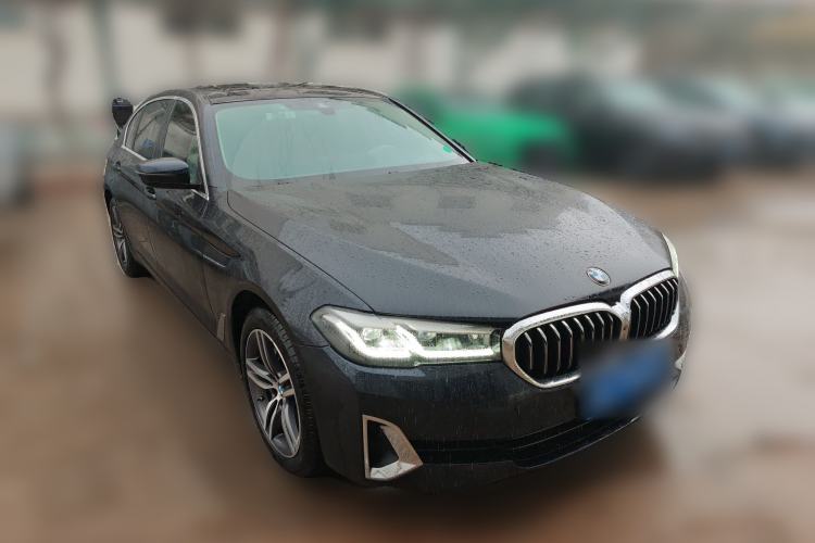 Used BMW 5 Series 2021 530Li xDrive Luxury Package Front Right 45 Deg