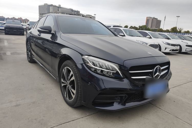 Used Mercedes-Benz C-Class 2019 C 260 Sport Edition Front Right 45 Deg