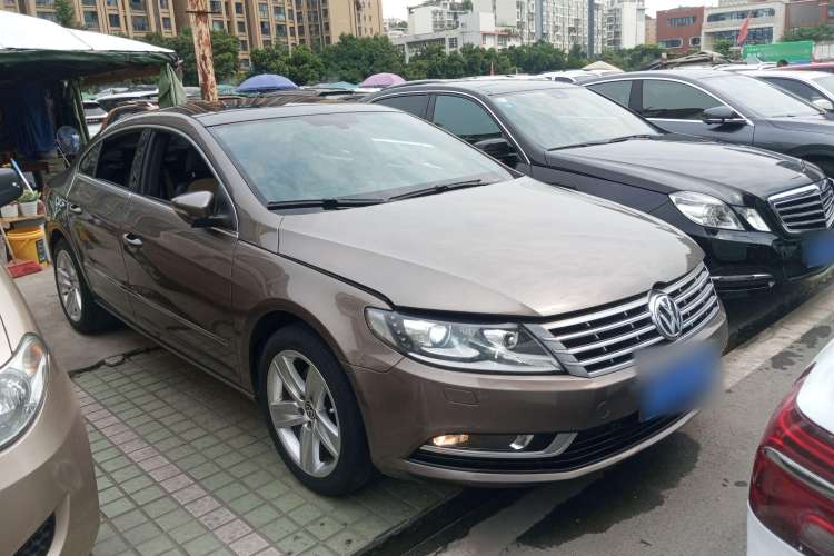 Used Volkswagen FAW-Volkswagen CC 2013 1.8TSI Prestige Model Front Right 45 Deg