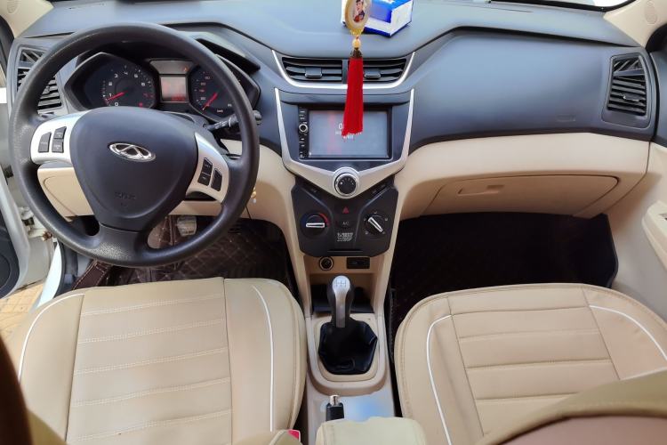 Used Chery Fengyun 2 2015 1.5L Manual New Edition Center Console