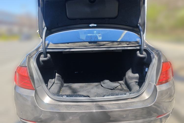 Used BMW 5 Series 2013 520Li Elegant Edition Trunk