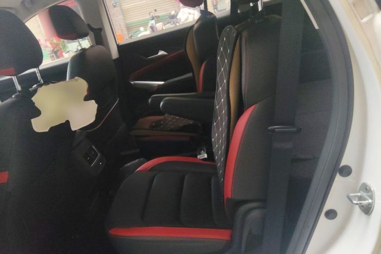 Used SOL X8 2021 300T DCT Leading Smart Connectivity Version 6 Seats Left Rear Seat