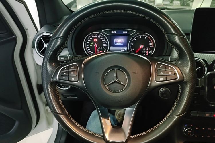 Used Mercedes-Benz B-Class 2018 B 200 Fashion Model
