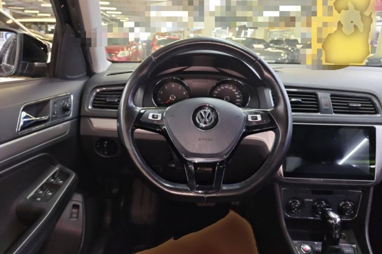 Used Volkswagen Lavida 2017 230TSI DSG Comfort Edition Steering Wheel
