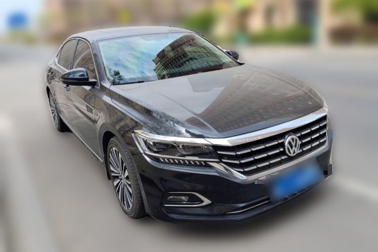 Used Volkswagen Passat 2020 330TSI Luxury Edition China VI Front Right 45 Deg