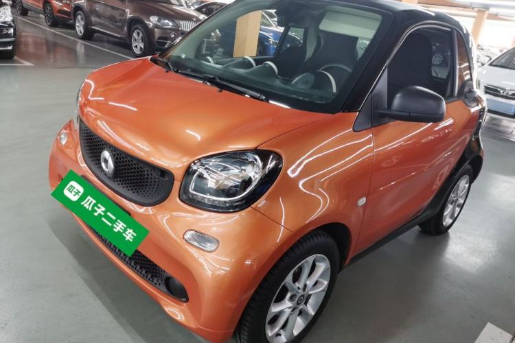 Used smart fortwo 2015 1.0L 52 kW hardtop Dynamic version