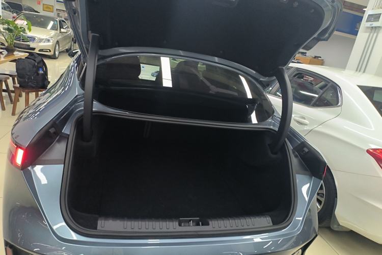 Used Lynk & Co 07 2024 EM-P 126 Long-Range Ultra
