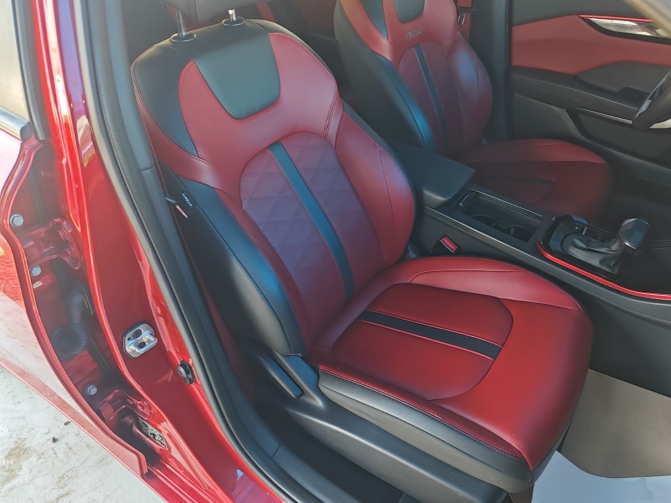 Dongfeng Aeolus Yixuan 2021 230T Automatic Zuiying Knight Edition — снимка 19