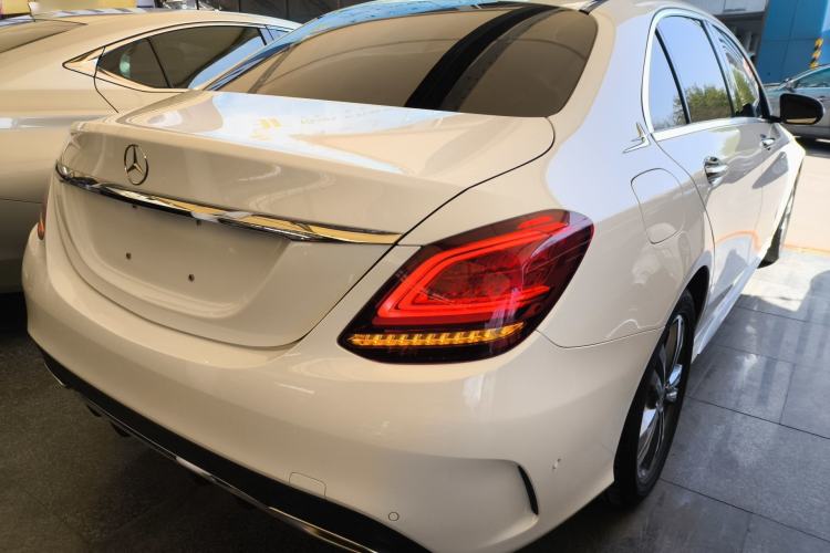 Used Mercedes-Benz C-Class 2019 C 180 L Fashion Edition Sport Version Rear Right 45 Deg