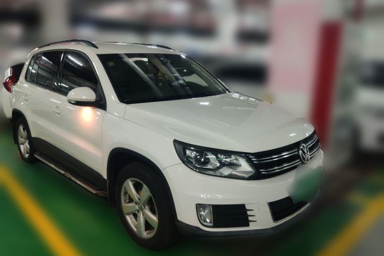 Used Volkswagen Tiguan 2013 1.8 TSI Automatic Two-Wheel Drive Comfort Edition Front Right 45 Deg
