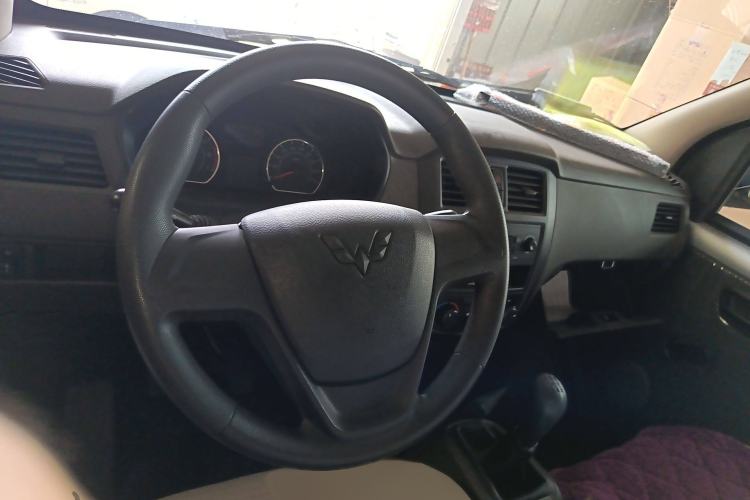 Used Wuling Rongguang S 2023 1.5L Basic Enclosed-Window Vehicle 2 Seats
