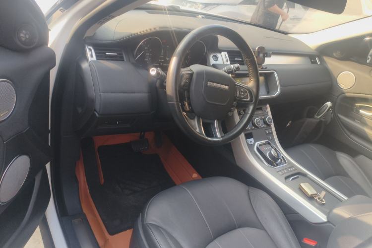 Used Land Rover Range Rover Evoque 2018 240 PS SE Smart Brilliance Edition