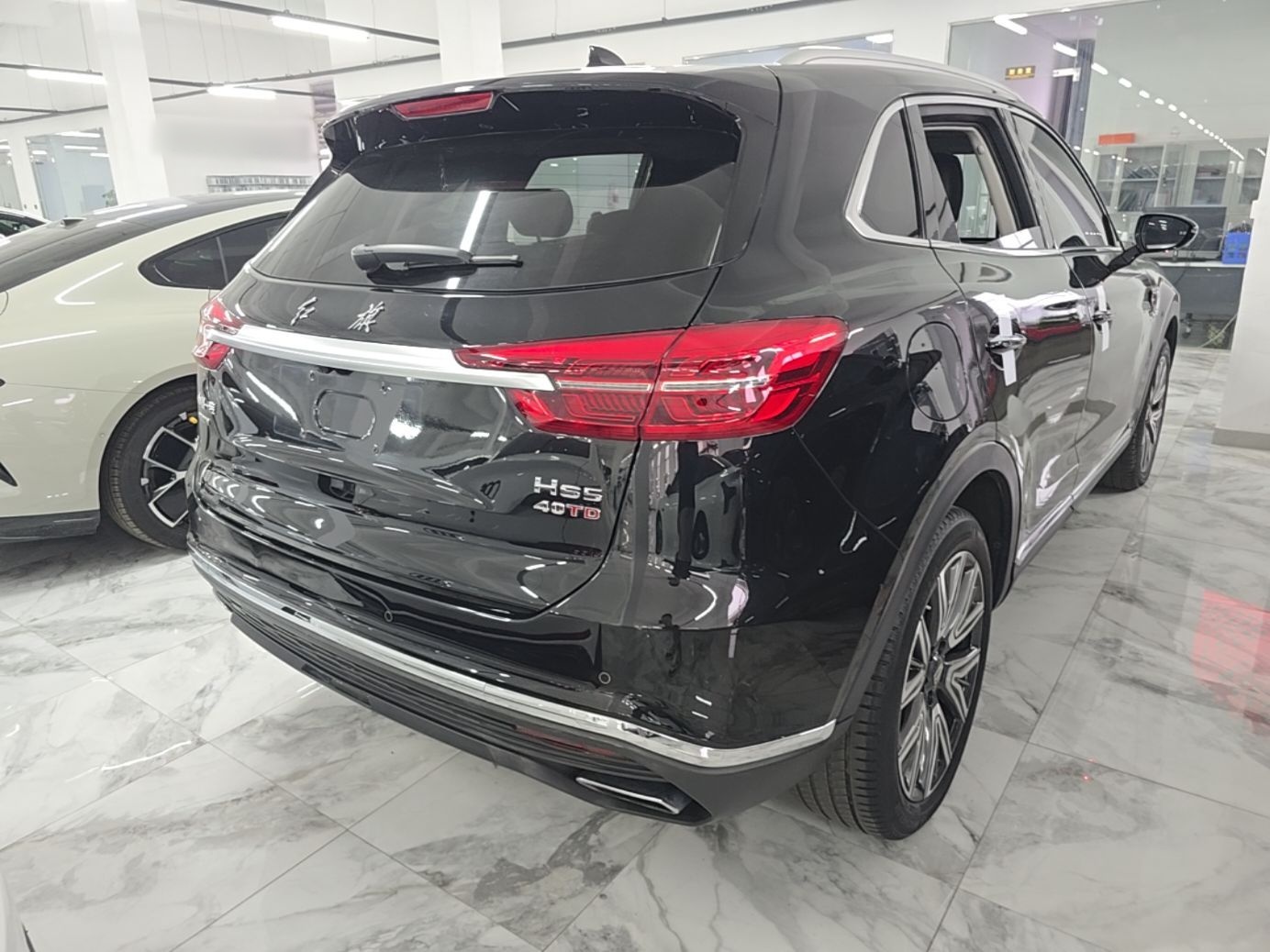 Hongqi HS5 2022 2.0T Smart Connect Flagship All-Wheel Drive LeGou Edition — снимка 6