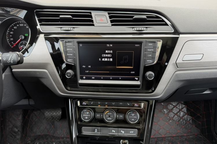 Used Volkswagen Touran 2018 Volkswagen Touran L 280TSI DSG Boundary Luxury Edition 7 Seats China V Emission Standard