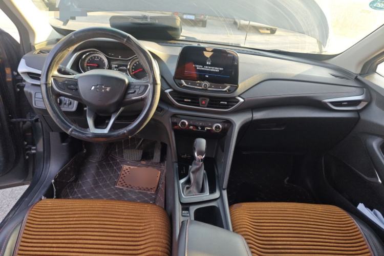 Used Chevrolet Orlando 2019 Redline 530T Automatic Enjoyment Version (5+2 Seating) China VI Center Console