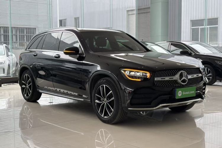 Used Mercedes-Benz GLC 2021 GLC 260 L 4MATIC Luxury Model Front Right 45 Deg